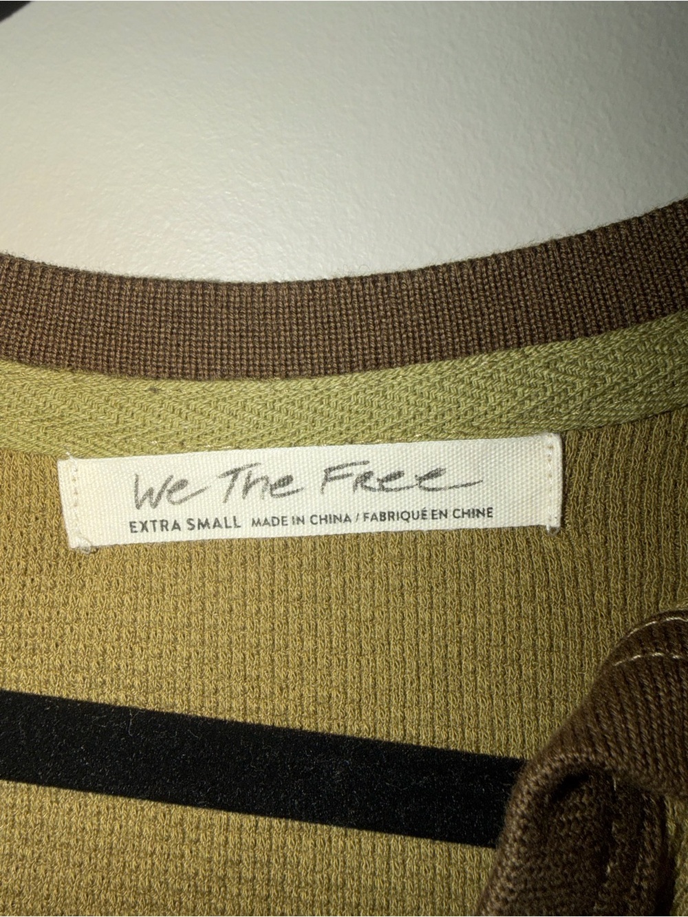 We The Free Mikah Combo Thermal Top Olive Floral Sleeves XS NWT - Picture 5 of 6